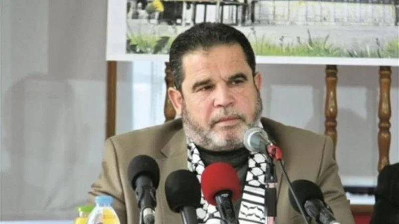 صلاح البردويل قيادي في حماس اغتالته المخابرات الصهيونية قائما الليل في خيمته