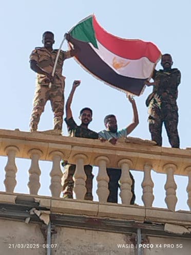 الجيش السوداني يسيطر على القصر الجمهوري وسط الخرطوم